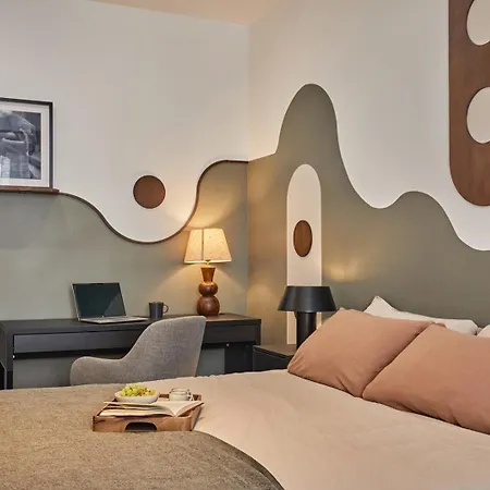 Avina - 3 A Trocadero Apartment *