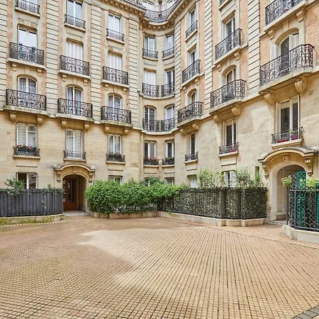 Avina - 3 à Trocadéro * Parigi